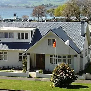 3* Bed & Breakfast Lakes (adults Only)